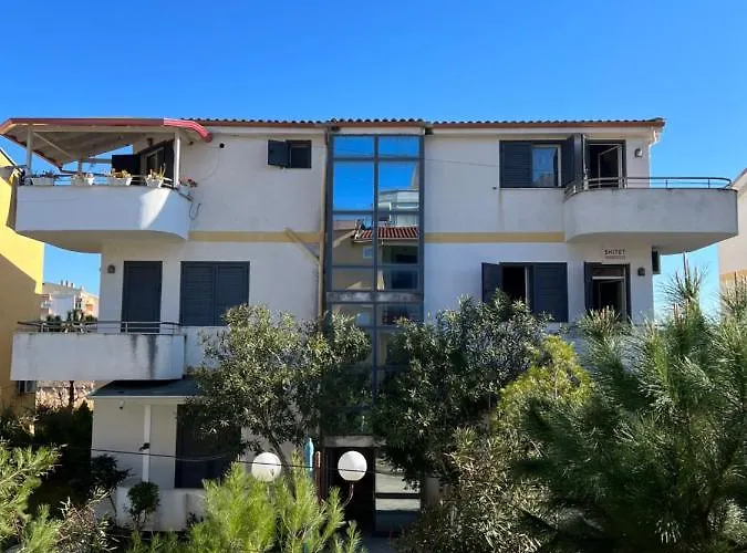 Gazi's For Rent * גולם