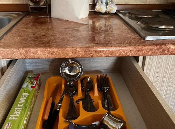 Gazi's For Rent דירה