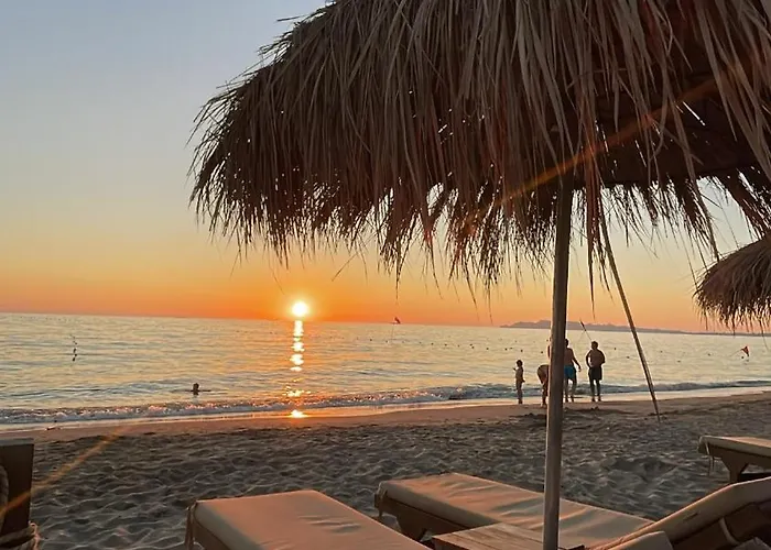 Gazi's For Rent דירה