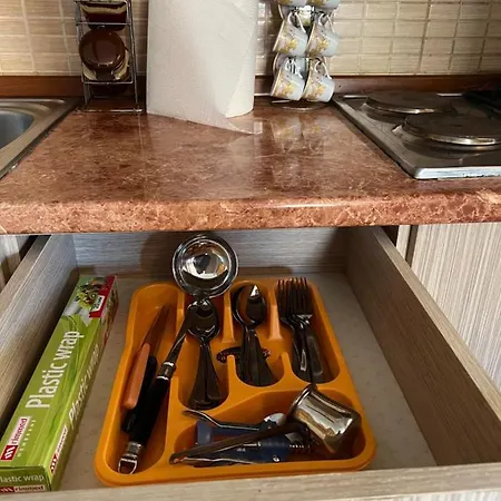 Gazi's For Rent Appartement