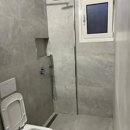 Gazi's For Rent Διαμέρισμα Golem (Tirana)
