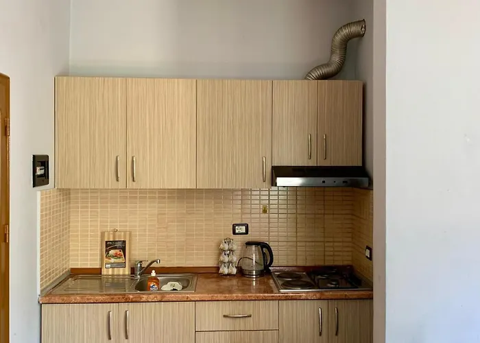 Gazi's For Rent * Голем